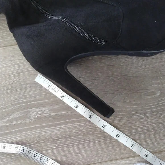 Over The Knee Boots - Picture 4 of 5